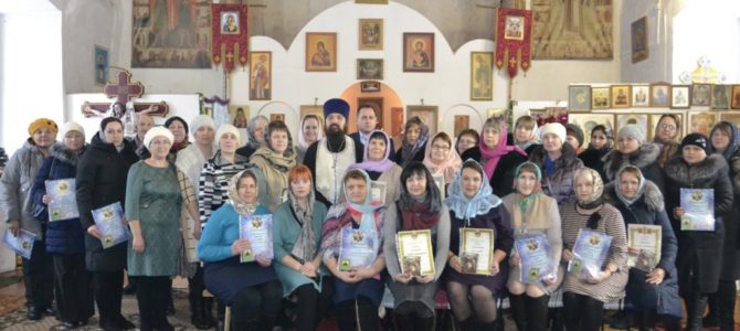 Учителям Камбарского района вручены благодарственные письма от настоятеля Храма Святых Первоверховных Апостолов Петра и Павла Учителям Камбарского района вручены благодарственные письма от настоятеля Храма Святых Первоверховных Апостолов Петра и Павла